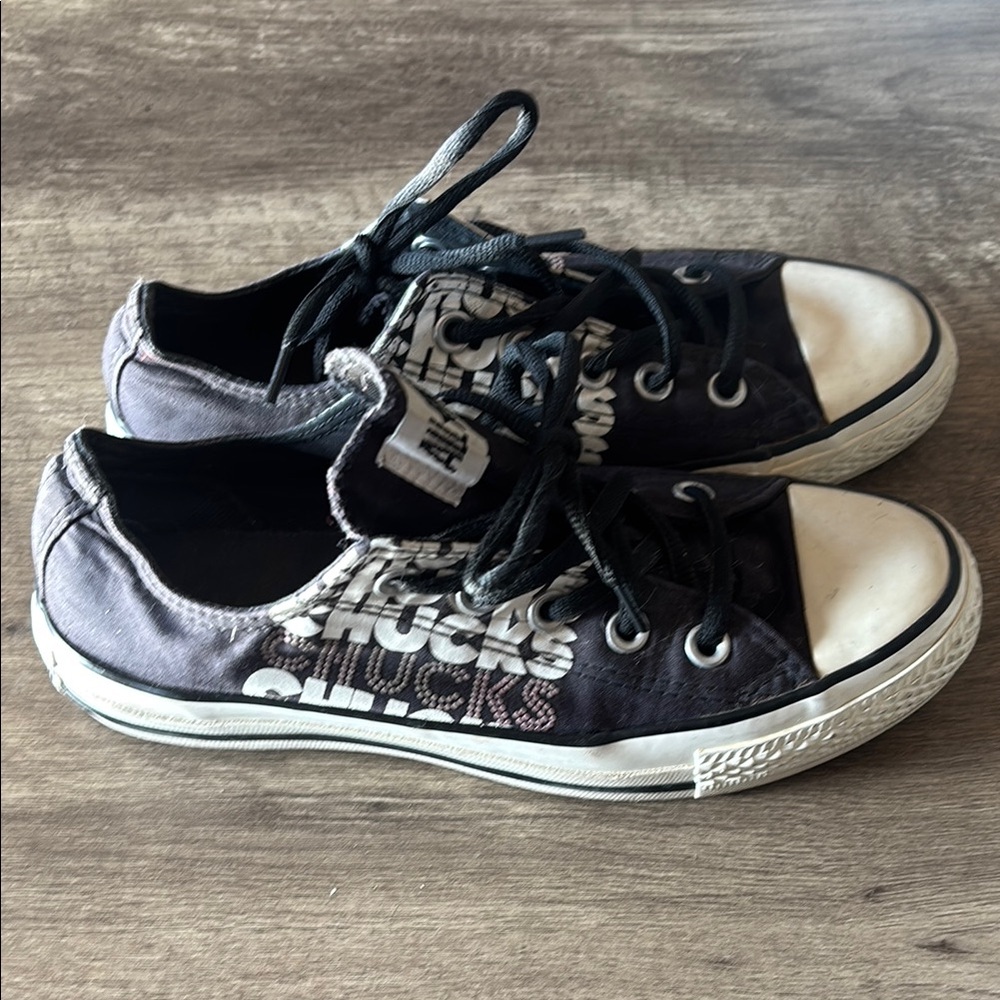 Converse Chucks Black and White Sneakers size 6